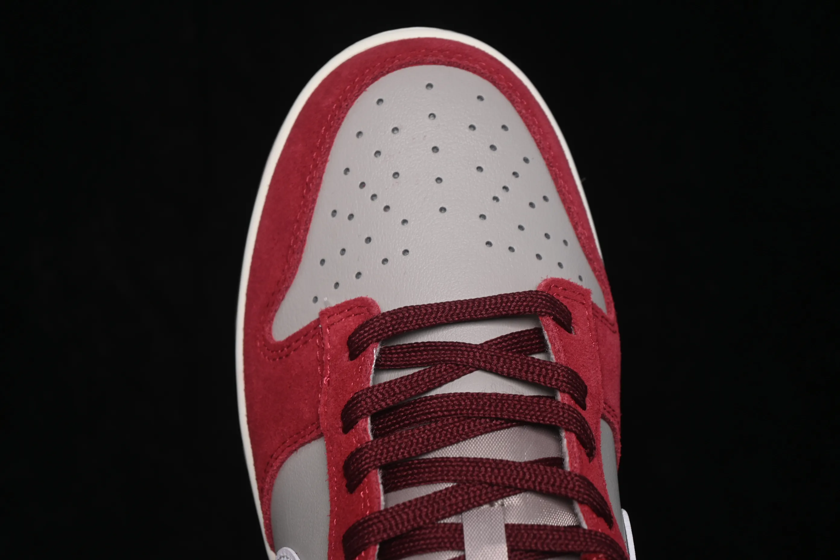 All categories Nk SB Dunk Series Nk SB Dunk Low High-end customized low-top sneakers Nike SB Dunk Low white and red low-top casual sneakers IB6399-004